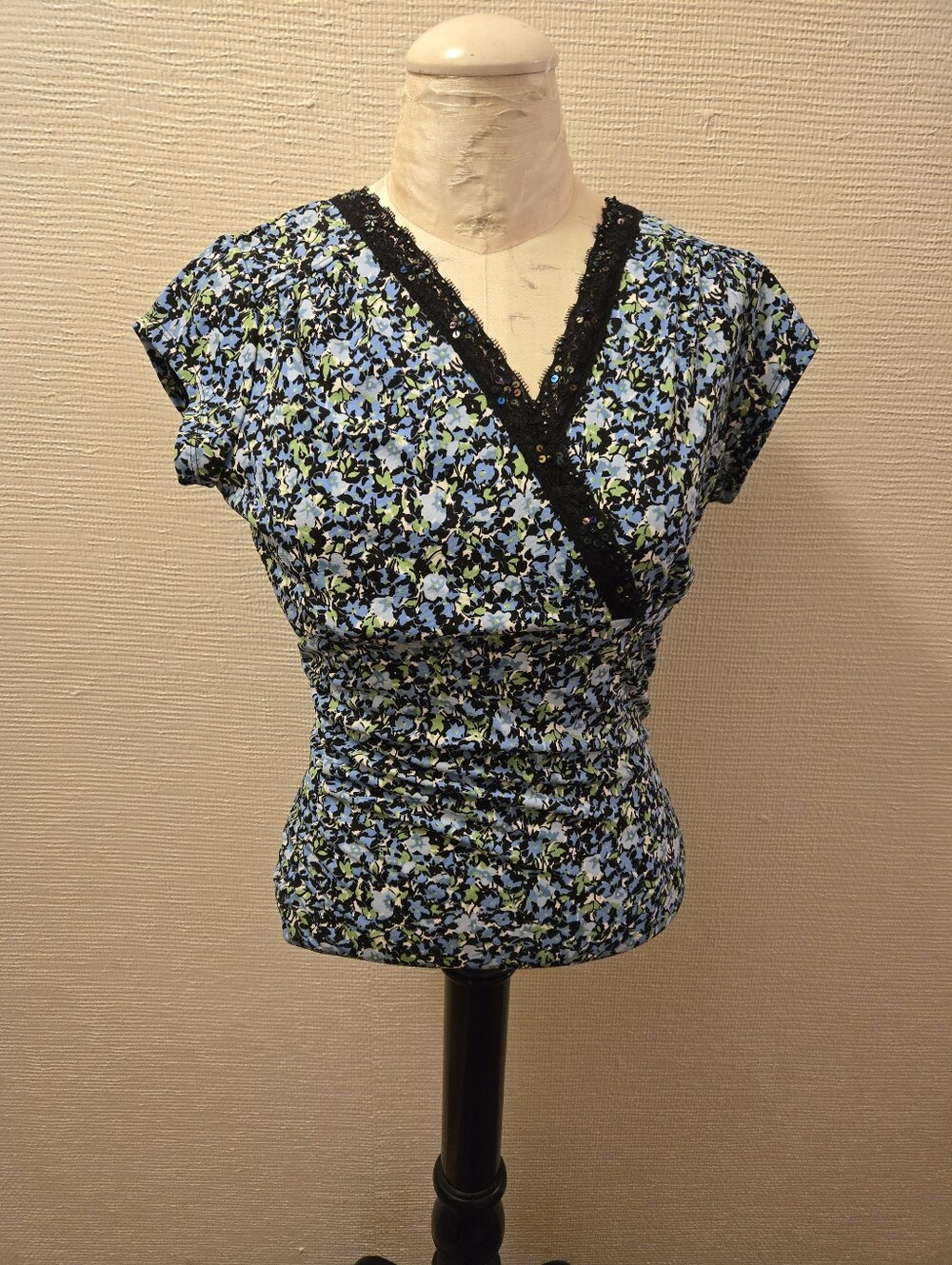 Nine West Separates Blue Floral Lace Sequin Ruched Wrap Blouse XS
